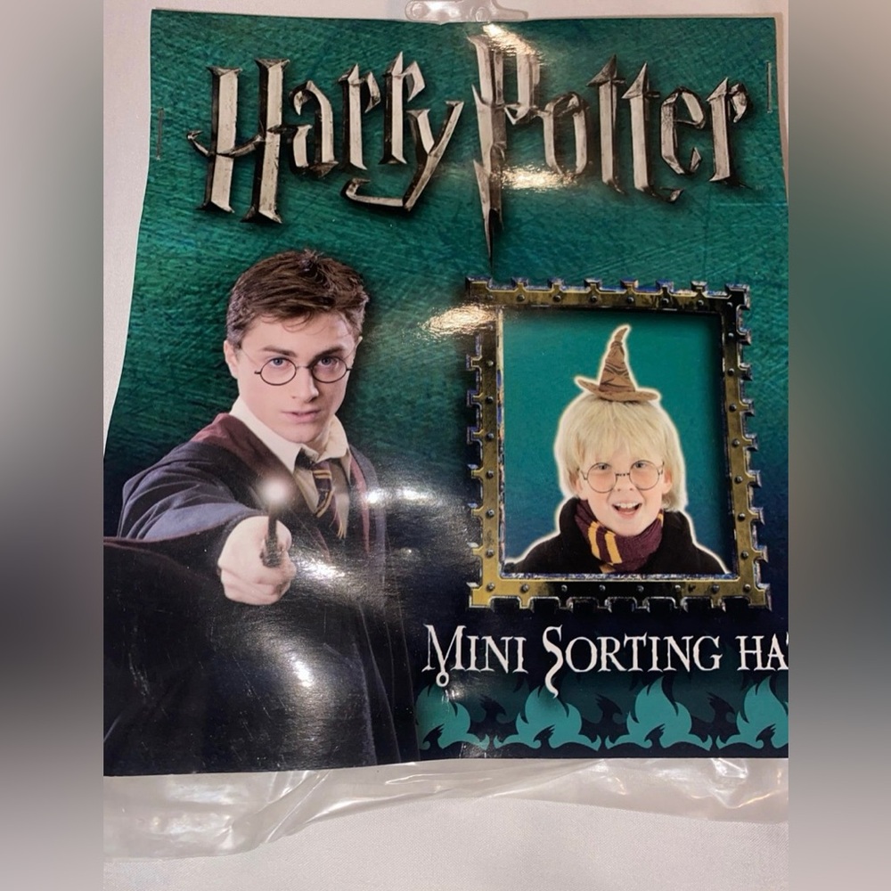 New in package Harry Potter mini sorting hat
